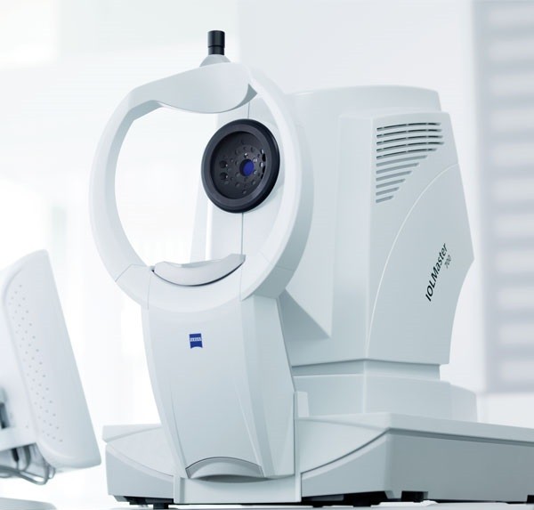 13. Máy IOLMaster 700 (Carl ZEISS - Đức)